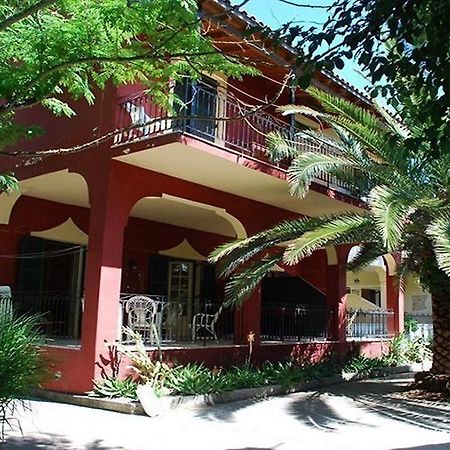 Teressa Apartments ダシア エクステリア 写真